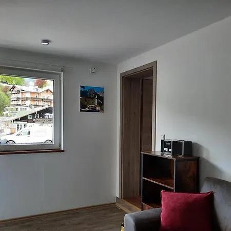 G & H Almrausch شقة *