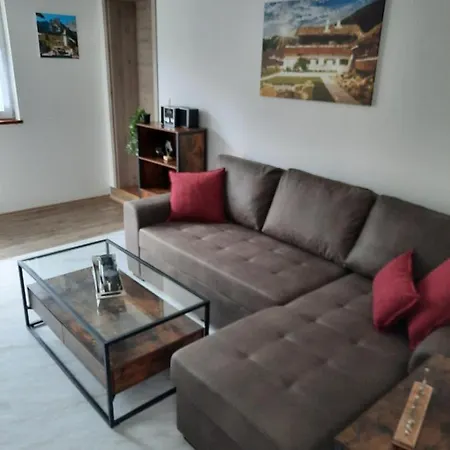 G & H Almrausch شقة