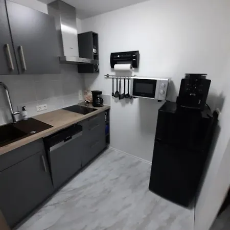 G & H Almrausch شقة *